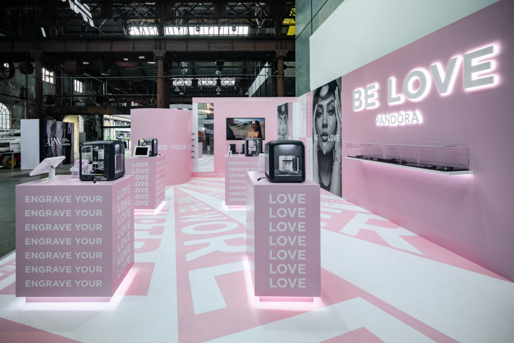 Pandora Aus Fashion Week 2024 - Interior Stand