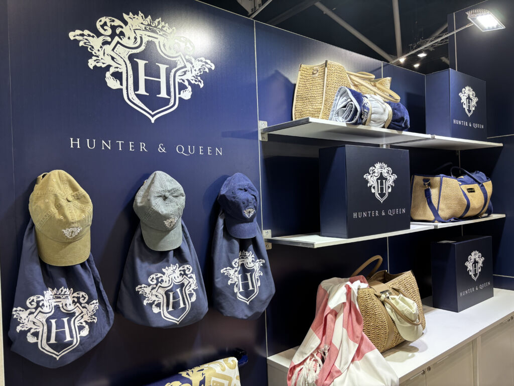 Hunter & Queen | Life InStyle Hat Display 2