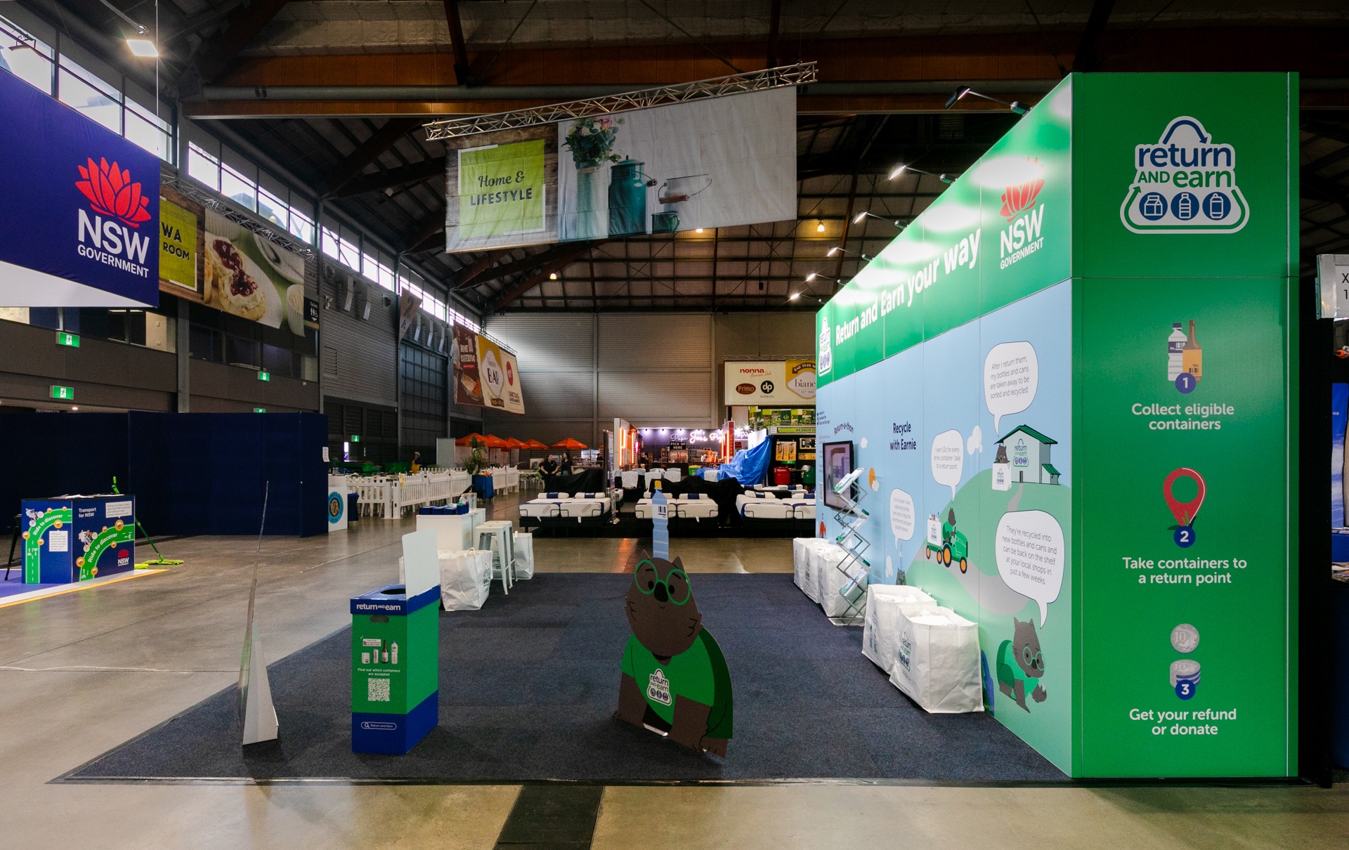 Peninsula Stand Under 50sqm