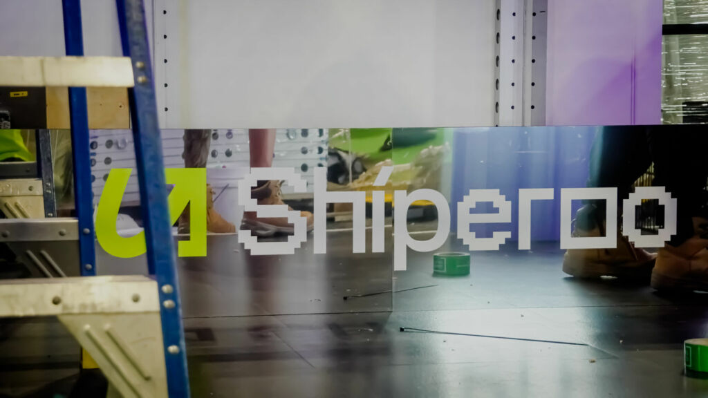 SAV Shiperoo Logo applied on Mirrored Dibond