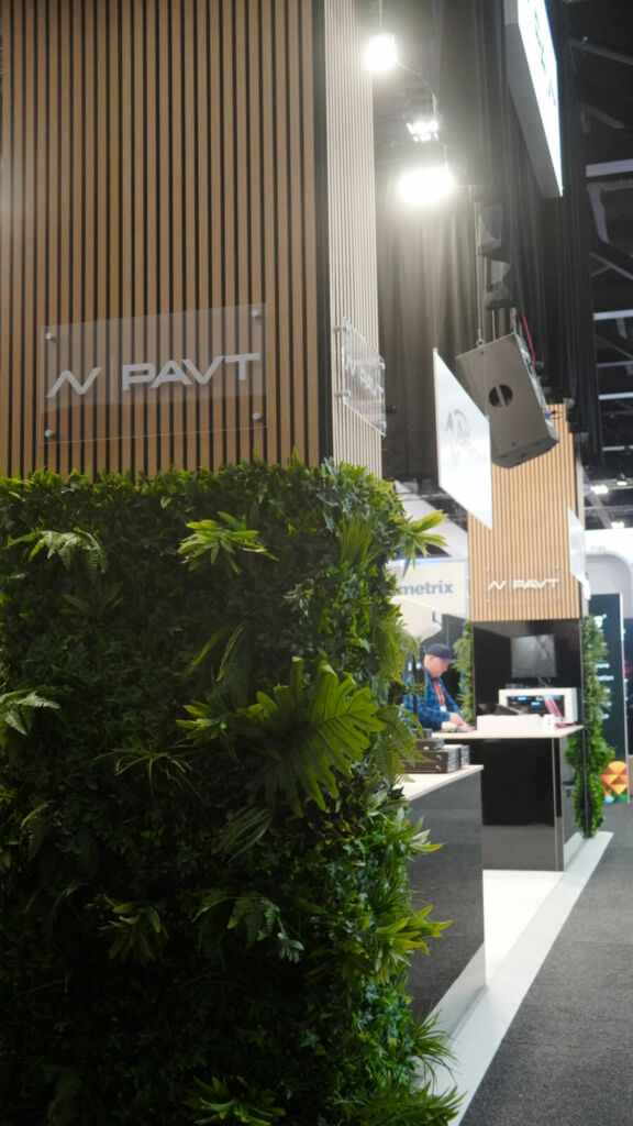 Greenery and Pillars